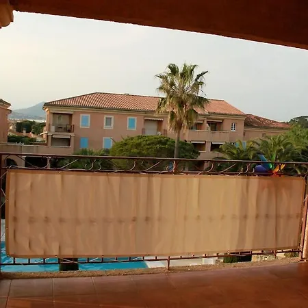 3 With Terrace And Pool 쎙뜨호뻬